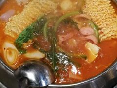 部队锅-包装马车·韩国料理·포장마차