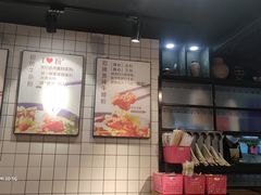 -鑫花溪牛肉米粉(人民广场店)