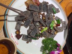 -亮欢寨酸汤鱼(沙冲路店)