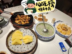 -客家大院·非遗赣南客家菜(郁孤台店)
