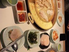 -猪啊牛呀羊啊铜盘烤肉(正大广场店)