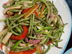 藜蒿炒腊肉-集贤门·徽菜(福田店)