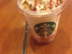 草莓芝士奶香星巴克-星巴克臻选(南京金茂览秀城店)