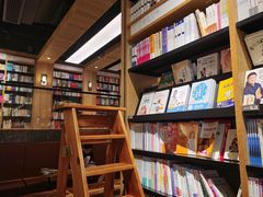 -覔书店(壹方城店)