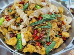 -丹水桥地锅鱼·翘嘴鲌·地方特色全鱼宴(丹江口大坝店)
