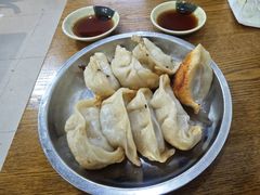 -黄阿姨锅贴大王(万航渡路店)