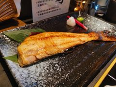 -铭牛烧肉·和牛海鲜自助(高新月牙湖店)