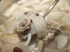 -三个椰子·现砍椰子鸡(金源CBD店)