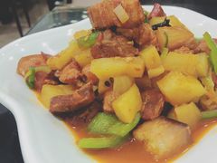土豆红烧肉-芳芳餐厅(白沙路店)