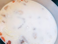 -煲宫猪肚鸡(晶品店)