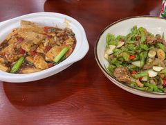 -湖南人家湘菜馆(镇江路店)