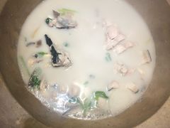 -鲜呦蒸汽石锅鱼(北辰路店)