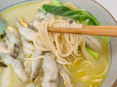 -明呈黄鱼面馆(斜土路店)