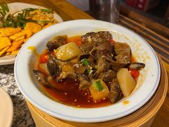 -老牌坊云南鱼豆花火锅(哈西万达店)