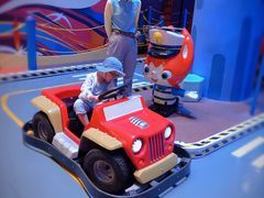 -七彩云南欢乐世界