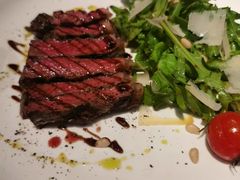 阿根廷原切西冷牛排（200g)-百特喜·意大利餐厅(八佰伴镇江店)