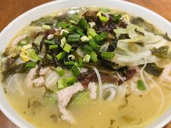 酸菜肉丝粉-袁妈红豆汤(重庆总店)