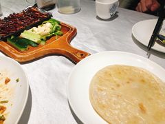 手工煎饼配烤肉-玉玲珑(陆家嘴店)