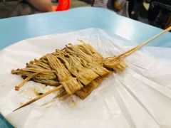 -蚝哥花姐湛江烤生蚝(美丽湾市场店)