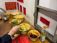 -柳州肥姨妈大骨螺蛳粉(万达中心店)