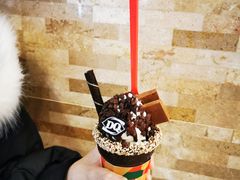 巧克力华夫甜筒-DQ·蛋糕·冰淇淋(金桥店)