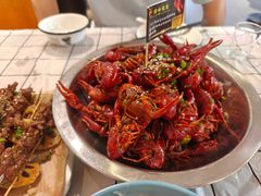 -顶峰夜宴·龙虾烧烤大排档(九江学院店)