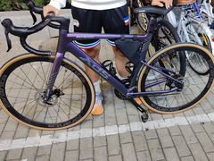 -道路口单车爱瓦士dahon大行