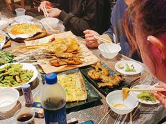 -老街烧烤大排档·地道湖北菜·龙虾馆(汉口火车站店)