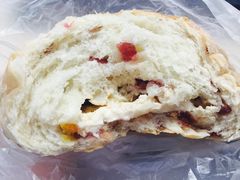 三角芝士包-Juicy Bakery(大学路店)