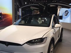 -TESLA 特斯拉(上海太古汇体验店)
