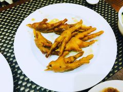 -山明水秀大饭店