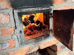 -粘豆包柴火铁锅炖