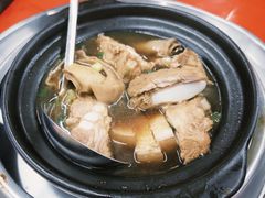 -新峰肉骨茶