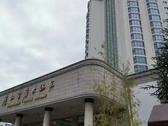 -官房大酒店-玉龙旋宫观景餐厅