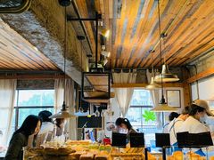 面包甜点陈列柜-仙峰天然面包(迎宾路店)