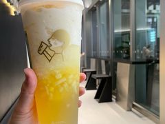 多金海盐菠萝-喜茶(上海北外滩来福士店)