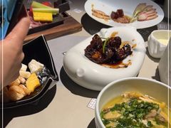 -穹六人间 people 6(岳阳路店)