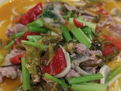 -粉小主·贵州酸汤牛肉粉(南京仙林金鹰店)