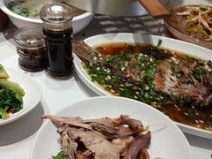-梅利汴京烤鸭•开封豫菜地标店(东大街店)