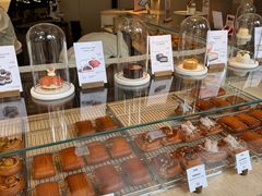 -VERIE BAKEHOUSE