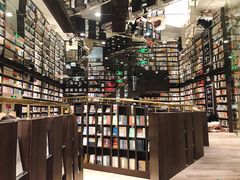 -钟书阁(群光广场店)