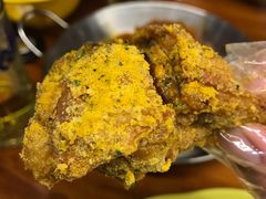 -BHC炸鸡(明洞总店)