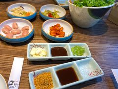 -明洞阿姨·韩式酱蟹烤肉·创意料理(三元桥店)