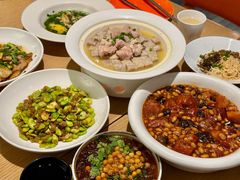 -渝信川菜 · 川味家常菜(财富购物中心店)