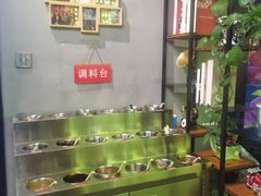 自助调料区-红钳侠小龙虾·烧烤(中赢康康谷店)