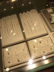 -潮宏基(大商新玛特店)