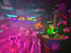 -UP嘻哈酒吧(粉巢店)
