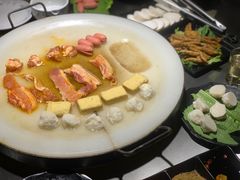 -冰冰龙虾·江湖菜·花园江景餐厅