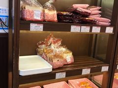 -红宝石·鲜奶小方·海派西点房(南丹店)
