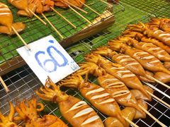 -席娜卡琳火车铁道夜市